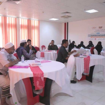 تأسيس لجنة دينية صحية لرفع الوعي المجتمعي بإضرار ومخاطر ختان الإناث في المكلا 