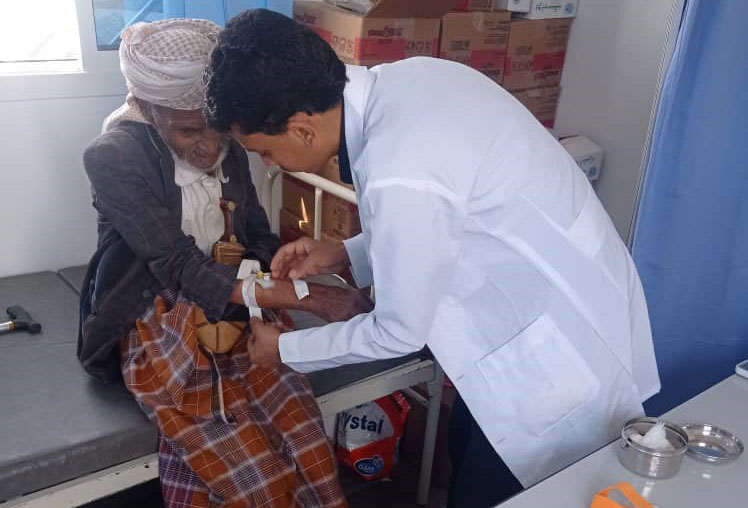 السعادة تحل على الحاج سعيد في خيام الوجع والكآبة