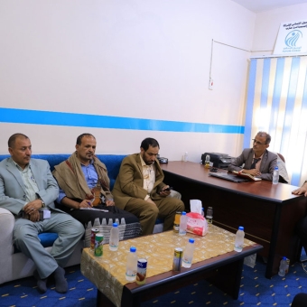 وكيل وزارة الشؤون الاجتماعية يزور الوصول الإنساني في مأرب