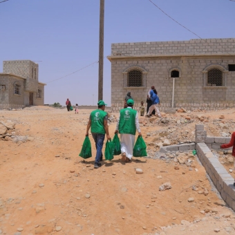 7 آلاف مستفيد في المهرة من مشروع توزيع لحوم الأضاحي الممول من مركز الملك سلمان للإغاثة