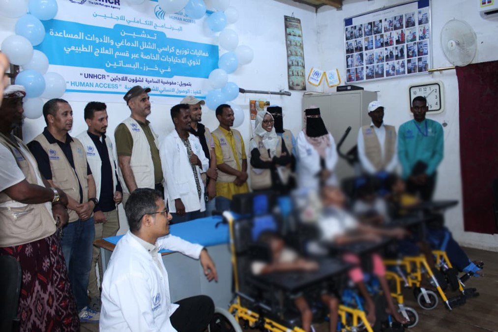 أطفال من ذوي الاحتياجات الخاصة يستفيدون من كراسي الشلل الدماغي