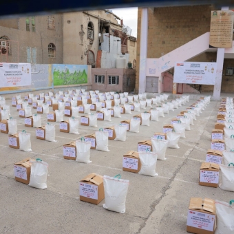 الوصول إلى 400 أسرة محتاجة بسلال غذائية