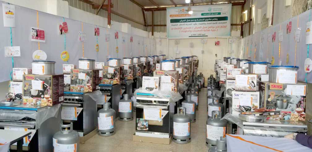 Distribution of economic empowerment grants for 30 women and girls