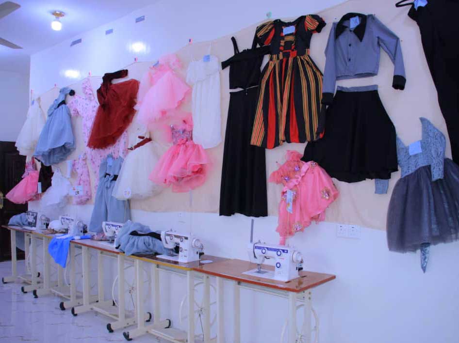 Two training courses in sewing and pastry-making wrapped up in Marib Governorate