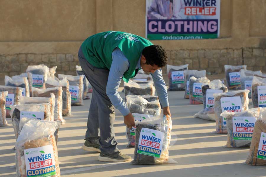 8,800 IDPs benefit from delivery of food baskets, blankets and winter clothes