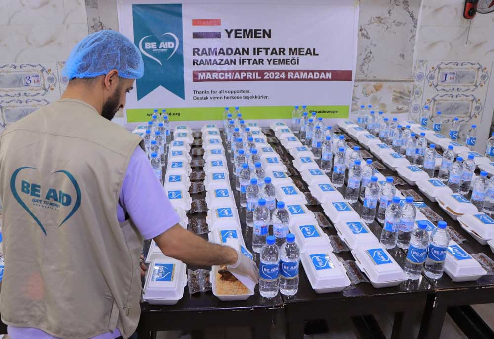 Taiz: Delivery of 340 food baskets and 185 iftar meals