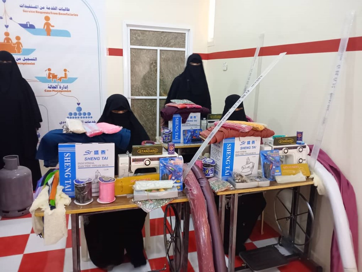 Seven Women in Mukalla Embark on a Path of Success and Contribution